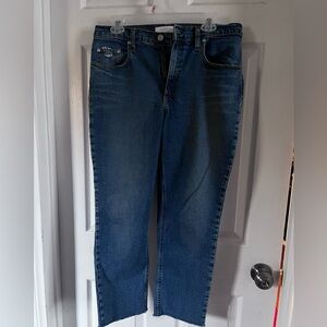 Women, Nobody true jean ankle size 31 in excellent condition.